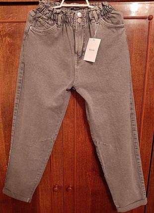Bershka джинсы 40р.