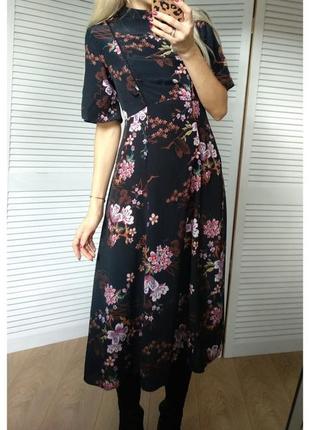 Очень красивое платье миди