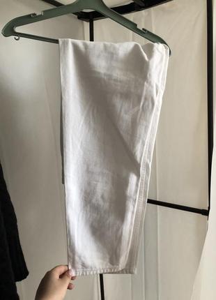 Джинси-мом білого кольору