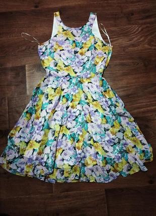 Шикарнячее нарядное летнее платье