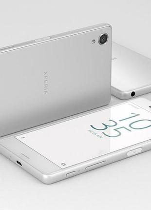 Мобільний телефон смартфон sony xperia x f5121 3/32gb silver ref - екран 5'', 1 sim, 2620 маг, з гарантією