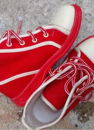 Ботинки 26 размера