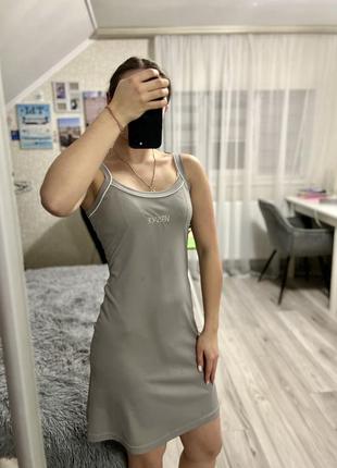 Платье versace