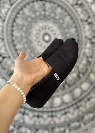 Toms эспадрильи