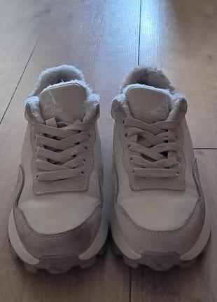 Кроссовки, зимние