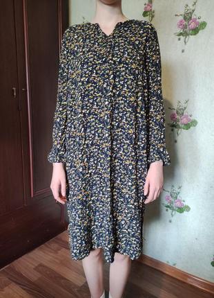 Сукня в квітковий принт