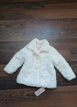 Весняне нове пальтішко