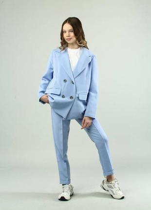 👉костюм: піджак та брюки