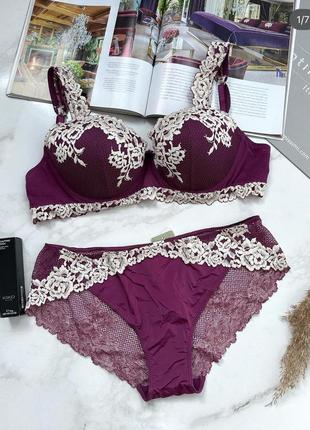 Красивый комплект intimissimi из коллекции pretty flowers