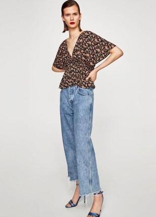 Блуза с цветами , вискоза
