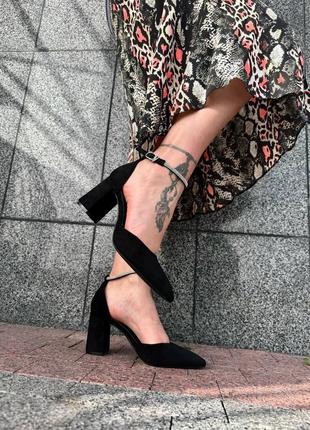 Черные женские туфли на каблуке каблуке с ремешком с камушками стразами замшевые6 фото
