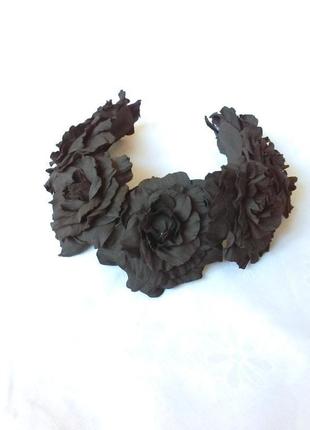 Віночок з чорними оксамитовими трояндами.5 фото