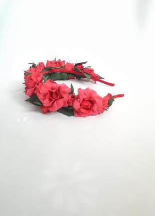 Ободок з червоними трояндочками і бутончиками3 фото