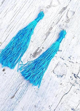 Длинные стильные серьги кисточки.