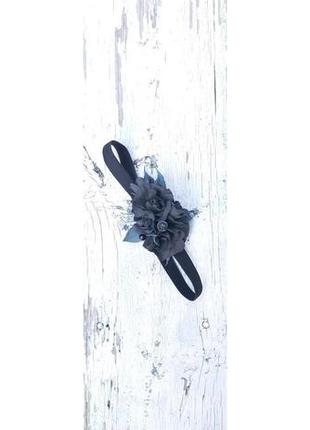 Стильний ободок пов'язка на голову з чорними трояндами. хеллоін аксесуари