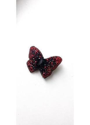 Брошка червоно-чорний метелик з бісеру страз та кристалів.5 фото