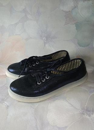 Мокасины женские.