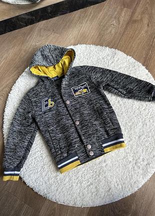 Кофта бомбер на 3 года