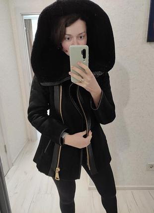 Дублянка з натурального хутра чорного кольору