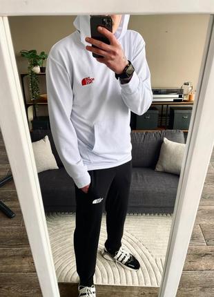 Чоловічій демісезонний спортивний костюм thf