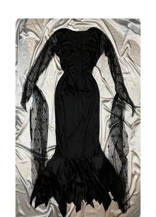 Готическое платье с длинными рукавами вампирское
