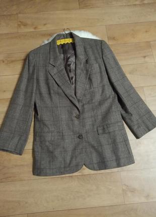 Стильный пиджак 💯 шерсть