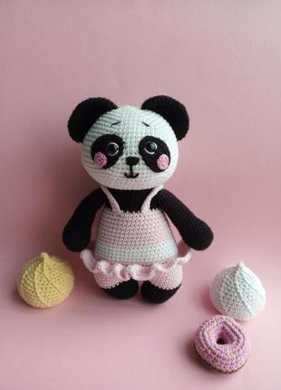 В'язана іграшка панда. пандочка в сукні1 фото