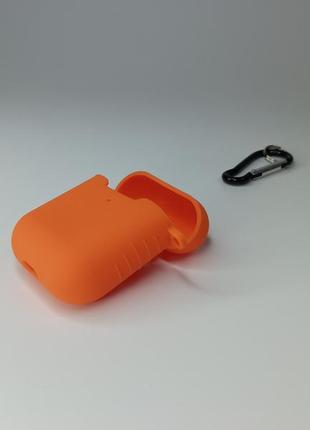 Чохол для airpods 1 / 2 з карабіном щільний силіконовий чохол для навушників помаранчевий6 фото