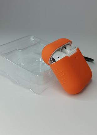 Чехол для airpods 1 / 2 с карабином плотный силиконовый чехол для наушников оранжевый2 фото