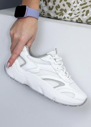 Білі сірі жіночі кросівки на потовщенній підошві з натуральної шкіри шкіряні