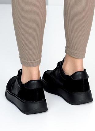 Черные женские кроссовки, кеды на невысокой платформе, качественная кожа + замша, перфорация дырочки4 фото