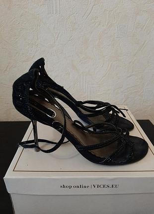 Босоніжки шкіра 37 р