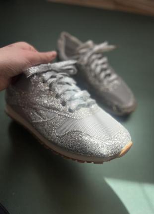 Кросівки жіночі з блискітками красовки