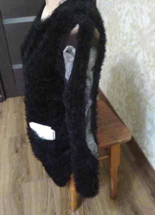 Чорна сукня травка