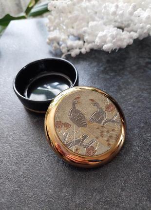 Керамическая винтажная японская  шкатулка для украшений the art of chokin с павлинами с золотой каймой из 24 карат4 фото
