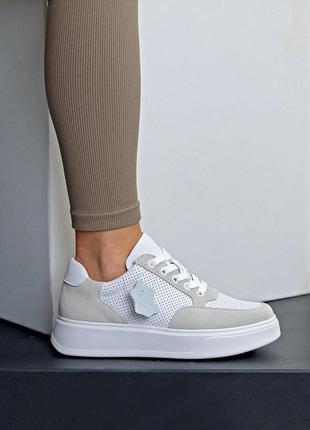 Классические кроссовки белые вставки серого, натуральная кожа и замша, дышащие, мягкая стелька9 фото