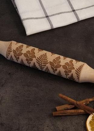Деревянная качалка-ролик для раскатывания теста с узором "пальмовые листья"
