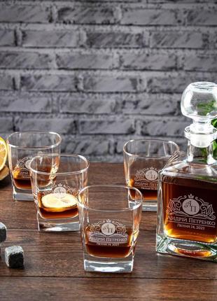 Стеклянный набор для виски в деревянном сундуке, графин и стаканы с оригинальной гравировкой10 фото
