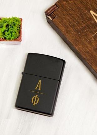 Чорна запальничка zippo з індивідуальною гравіюванням, подарунок для чоловіка