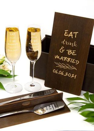 Весільні келихи, лопатка та ніж для торта на весілля з гравіюванням на замовлення1 фото