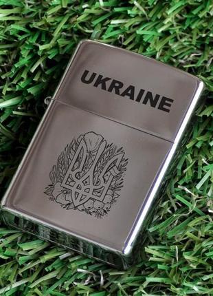 Стильна запальничка zippo з гравіюванням герба україни5 фото