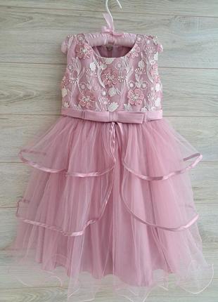 Нарядное пышное  розовое платье барби 8-9л5 фото