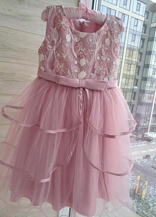 Нарядное пышное  розовое платье барби 8-9л