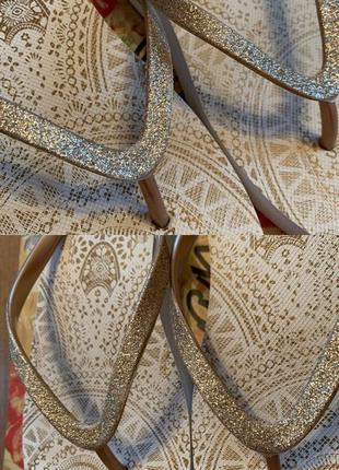 Зодотистые сланцев танкетке