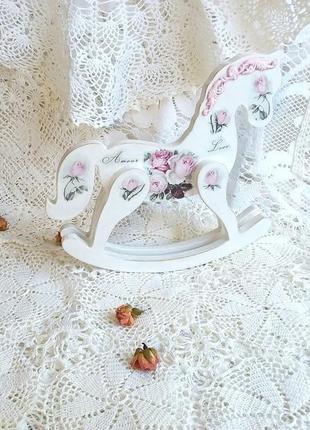 Лошадка-качалка, интерьерная лошадка