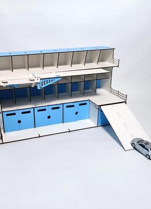 Гараж-парковка для 28 машинок с гидравлическим подъемом дороги