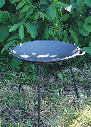 Сковорода чугунная 45 см с подставкой (10974966)