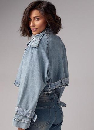 Жіноча укорочена блакитна джинсова куртка коротка молодіжна курточка гранж4 фото