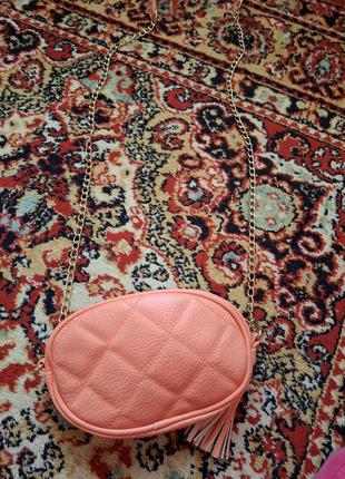 Сумочка персикового цвета bershka