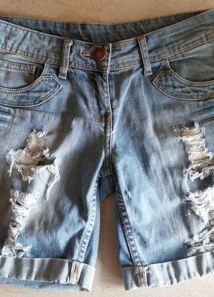 Женские джинсовые шорты от бренда tally weijl в идеальном состоянии